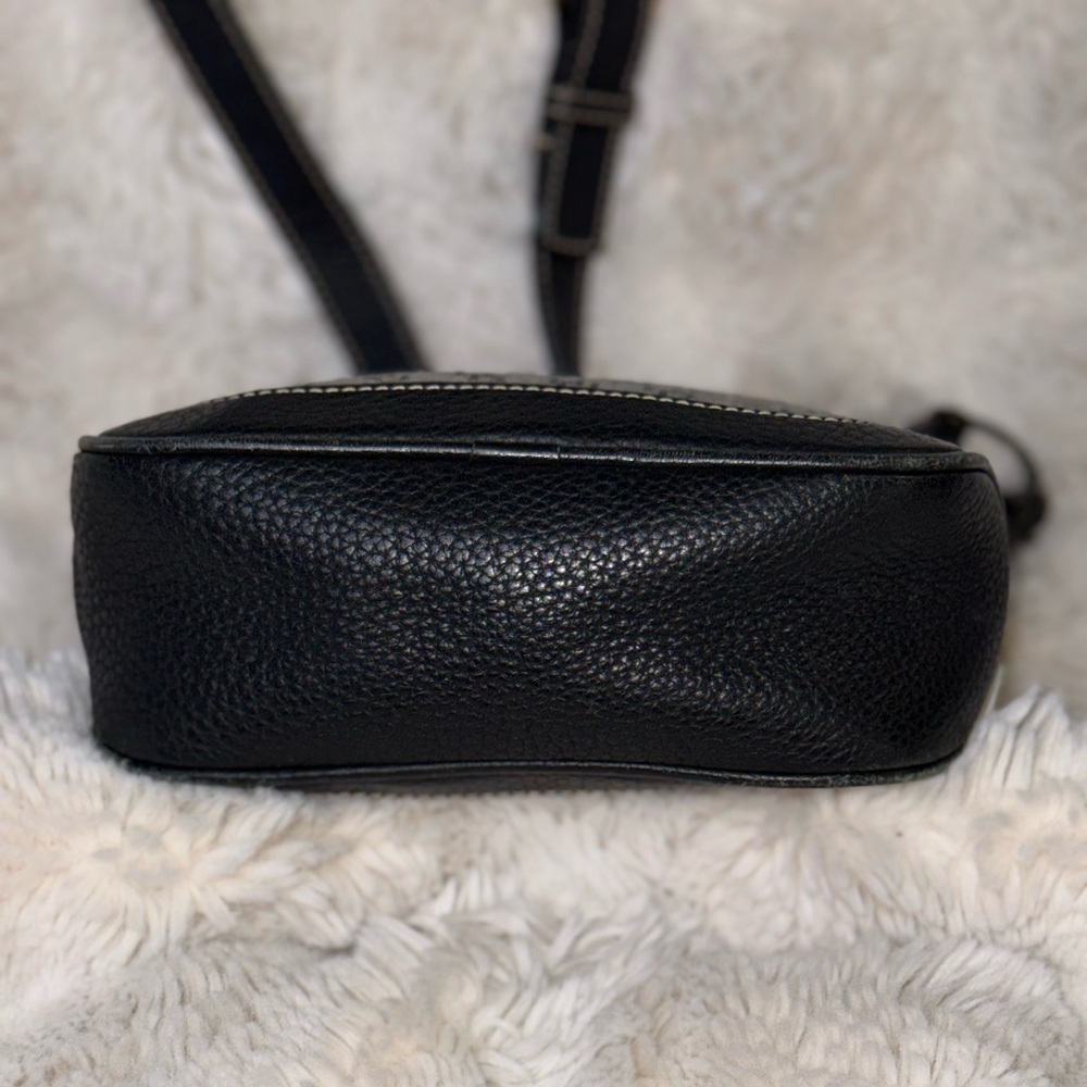 Dooney & Bourke Black Shoulder Bag with Cream Stitching - Picture 4 of 13